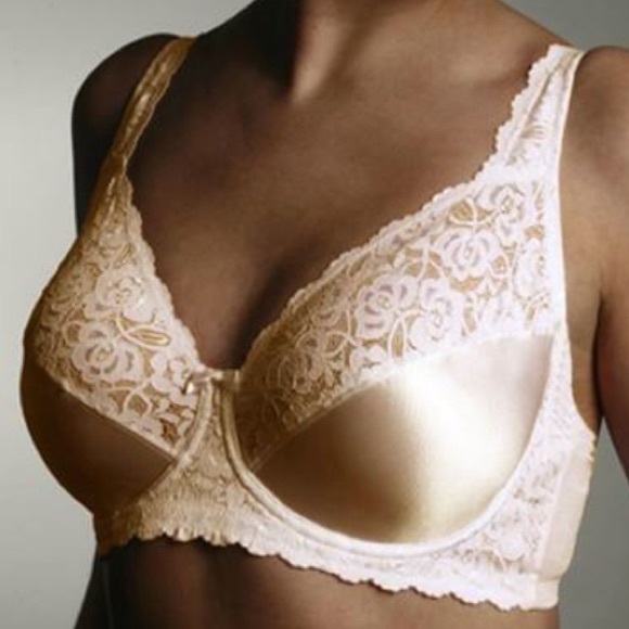 Nwt lace satin underwire bra - Picture 2 of 8